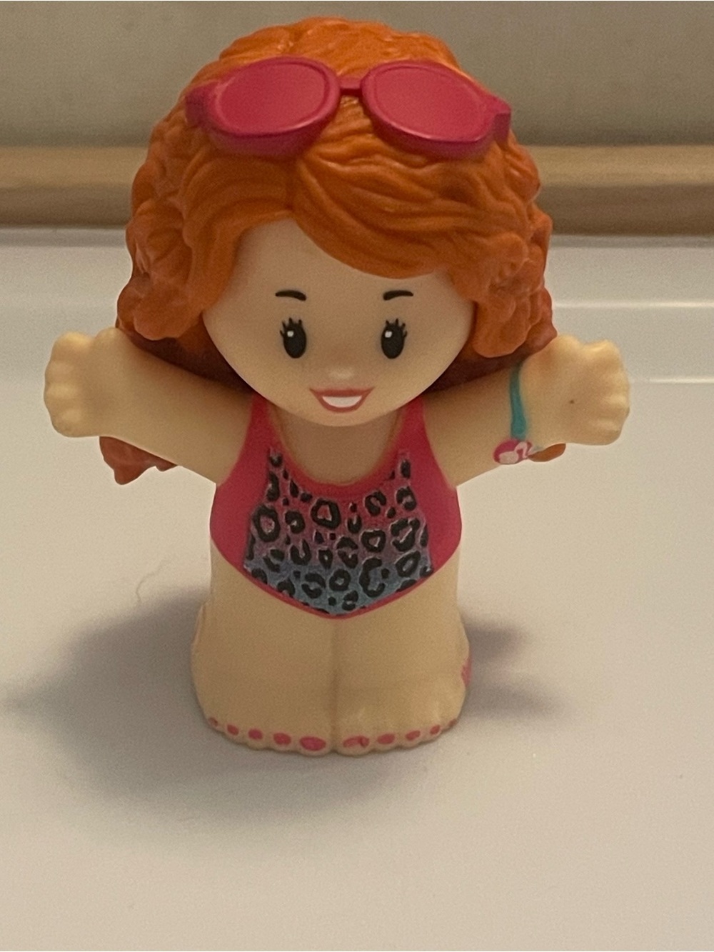 Fisher-Price Little People Barbie Figure Girl Red Hair Swimsuit summer pool toy